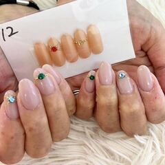 未経験からネイリスト｜寝屋川店｜寝屋川｜正社員｜研修無料完備｜定期昇給