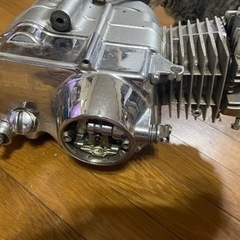  モンキー125エンジンの画像