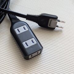 200円・10m 延長コード3個口1500wの画像