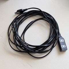 200円・10m 延長コード3個口1500wの画像