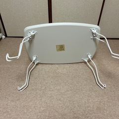 折りたたみテーブルの画像