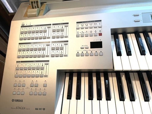 YAMAHA STAGEA ELB-01 椅子付き　エレクトーン　ピアノ YAMAHA Electone STAGEA ELB-01 エレクトーン 椅子付 株式会社