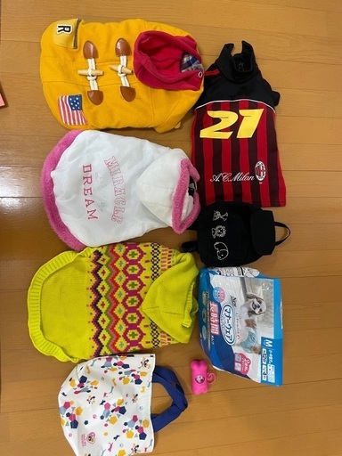 犬の服4枚　リュックオムツ11枚セット