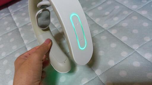 マッサージ機NIPLUX NECK RELAX ニップラックス  静音 軽量　ラックス　首・肩こりマッサージ