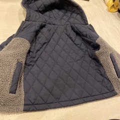 コムサイズム　リバーシブルアウター　110 マフラー付きの画像
