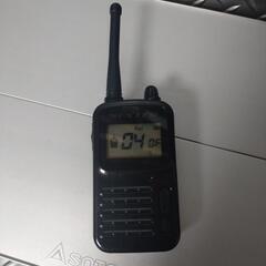 免許不要【FMラジオ搭載】特定小電力トランシーバー　無線機の画像