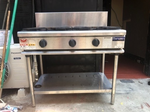 ②早い者勝ち　ガスコンロ　3口　台付(LP)