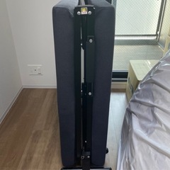 アイリスオーヤマ　
シングルベッド　折りたたみ