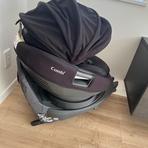 最終値下げ　コンビ THE S plus ISOFIX エッグショック ZB-750