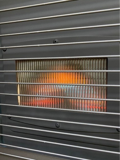 分解掃除済み　美品　
アース万代店■sunpot(サンポット) FF式石油ストーブ FFR-562SX-S2