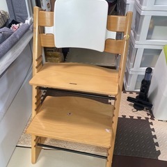 STOKKE ストッケのベビーチェアの画像