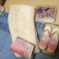 お値下げ。お振り袖一式　帯、草履、バッグ襦袢など。の画像