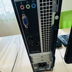 core i5 パソコンと24インチモニターの画像