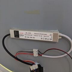 照明付きミラー　鏡　壁掛けの画像