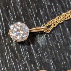 今週中に購入の方は値下げいたします!k18 スクリューネックレス　一粒ダイヤ　セットの画像