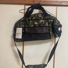 値下げ【新品未使用】迷彩柄 バッグの画像