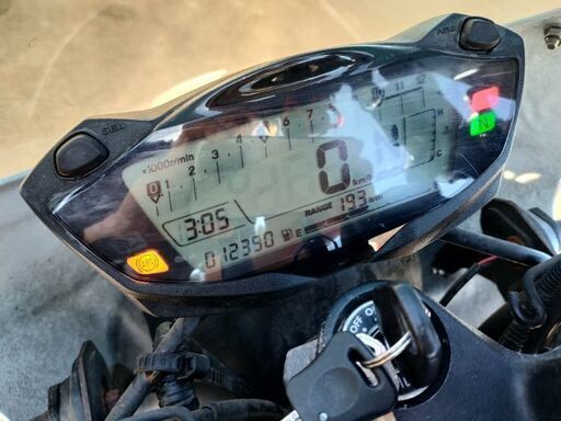 SV650ABS  2016年式  走行12390km　ETC付き 2016_suzuki_sv650_abs_black-