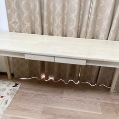 ホワイトデスクの画像