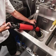 《最大70万円以上も！！ひまわり水道設備_スタッフ大募集！》の画像