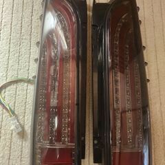 ハイエースバン200系　7型に使用してました。