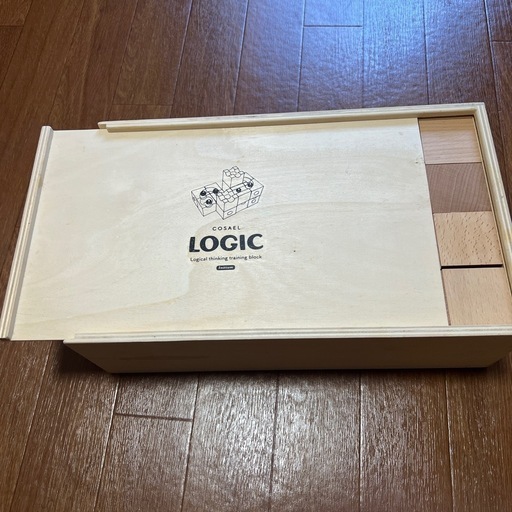LOGIC  知育玩具　木製　立体迷路