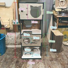 キャットタワー　木製　箱型　120㎝×45㎝（タワー部分30㎝）×45㎝の画像