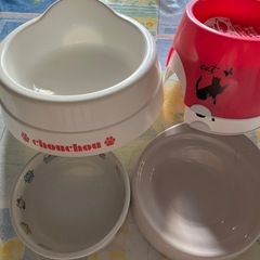 新品　　ペット用🐈ネコ🐕イヌ用ご飯入れ❣️