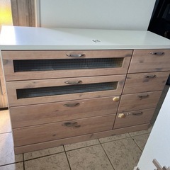 22日、23日限定値下げ！！ホワイトウッド　タンスの画像