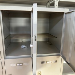 12人用 ロッカー 3列4段 鍵あり スペア一部あり W900×D510×H1790 更衣 塾 オフィス家具 スチールロッカー 鍵付 店舗 事務所 の画像