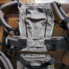 双子用抱っこ紐　ツインゴーの画像