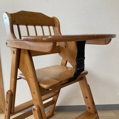 子ども用ハイチェアの画像