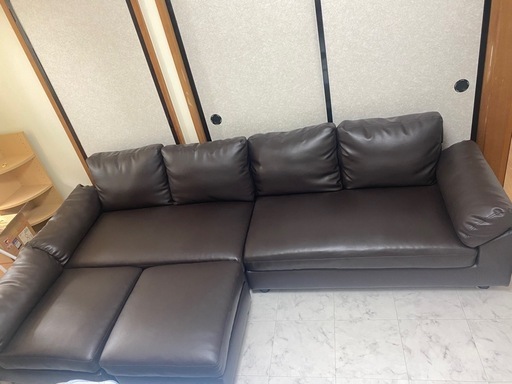本日引き取り可能でしたら ２千円で譲ります6人用ソファ