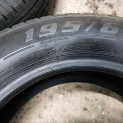 195/65R15 プリウス　ノア　ヴォクシー　セレナ　等に