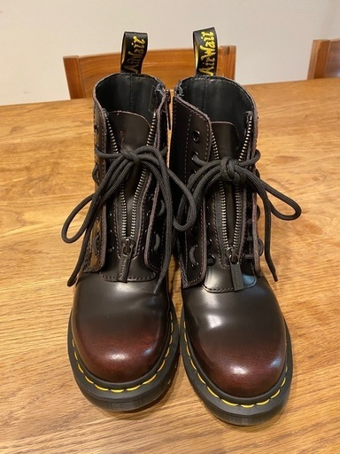 引取限定　ドクターマーチン　ブーツ