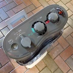 ダイキン セラムヒート ERFT11NS 遠赤外線暖房器 2012年製 電気ストーブ 札幌市東区 新道東店の画像