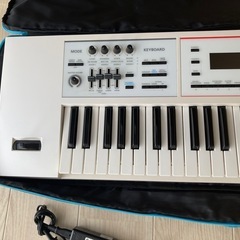 東京都・千葉県🙆シンセサイザー(電子ピアノ) Roland JUNO-DS61W+専用ソフトケース セット　の画像