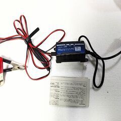 ●12V バイクバッテリー充電器●充電器とバッテリー残量計測機の...