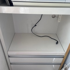 家電収納食器棚の画像