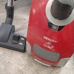 0914-209 Miele　掃除機 　S4560