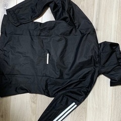 新品未使用　アディダス　①の画像