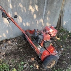 ツチヤ　自走式　芝刈機