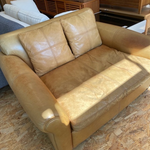 ☆最大40％OFFセール開催☆ 9/22.23.,24 9/28.29本革 レザーソファ 2P 2人掛け W135D105H78-42㎝