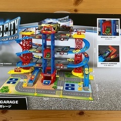 値下げました！　未使用品ジャンボパーキングガレージの画像