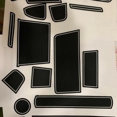 スズキ 新型ハスラー MR52S型 ポケットマット HUSTLER 2代目 R2.1~現行 右ハンドル インテリア ラバーマット 車種専用 ドアポケットマット ゴムマット コンソールマット ドレスアップパーツ 内装パーツ アクセサリー 騒音防止 ノンスリップマット 滑り止めマット 17枚の画像
