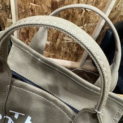 【超美品】マークジェイコブス MARC JACOBS トートバッグ ミディアム　カーキの画像