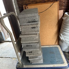 コンクリートブロック7個の画像