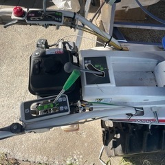 イセキ　稲刈り機　RZ220の画像