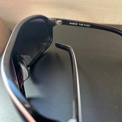SABRE セイバー サングラス レディース メンズ uvカット 紫外線 大きめ ブラックレンズ ホワイトフレーム 白  の画像