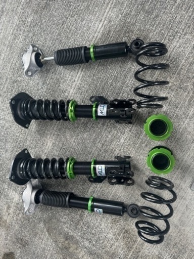 ⭐︎50系　プリウス　マイルド車高調　新古⭐︎