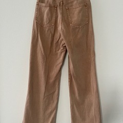 オレンジデニムパンツの画像